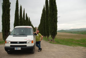 Italia Centrale: Tony e Ivan e i cipressi